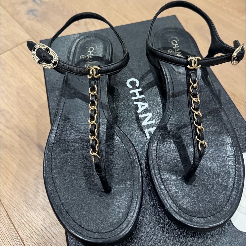 Chanel thong sandals